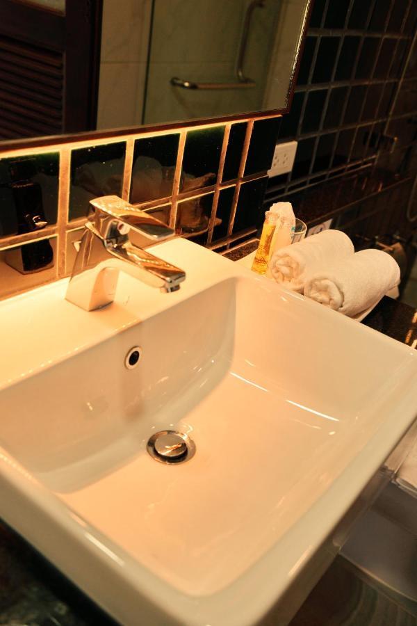 Anika Boutique Hotel Chiang Mai Exteriör bild